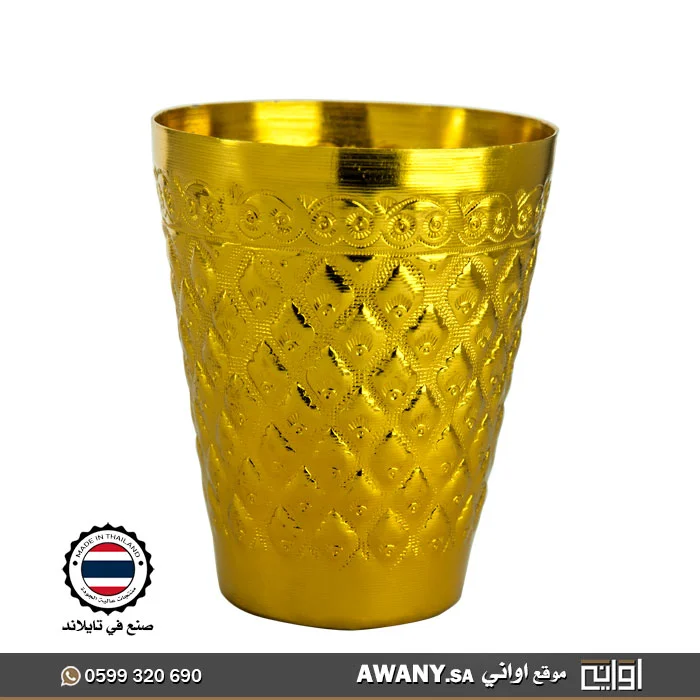 كاس-ذهبي-على-الطراز-التراثي