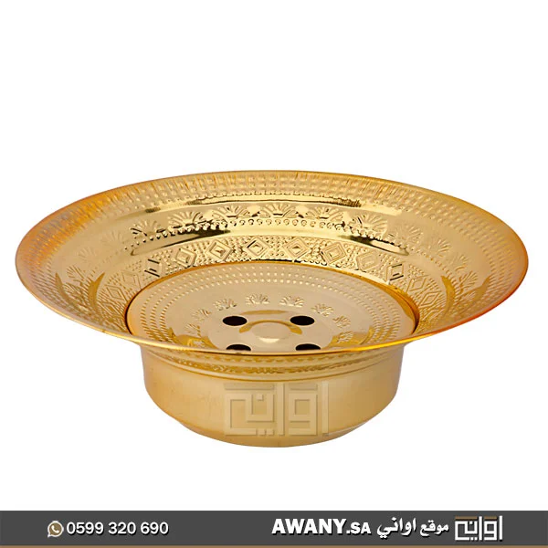 طشت ذهبي مع الابريق للبيع