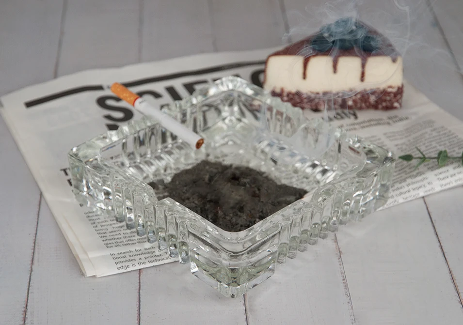 طفاية زقاير مربع كبير تفاصيل4 طفاية سجائر تلائم كافة الأذواق مقاس 14سم - الصورة 4