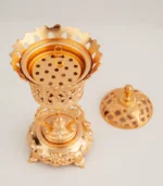 ⁦قطعة ديكور راقية تفوح منها رفاهية العود والبخور مبخرة تليق بجمال ضيافتك ✨⁩ - الصورة ⁦4⁩