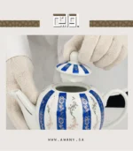 ⁦قطعة فنية تزين مائدة الضيافة ابريق شاي أزرق 800 مل⁩ - الصورة ⁦11⁩