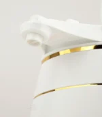 ⁦راحة في كل ضغطة ترمس ابيض مع اللمسة الذهبية سعة 2.5 لتر⁩ - الصورة ⁦9⁩