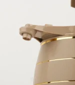 ⁦ترمس شاي بيج بلمسة ذهبية بتقنية الضغط سعة 2.5 لتر⁩ - الصورة ⁦12⁩